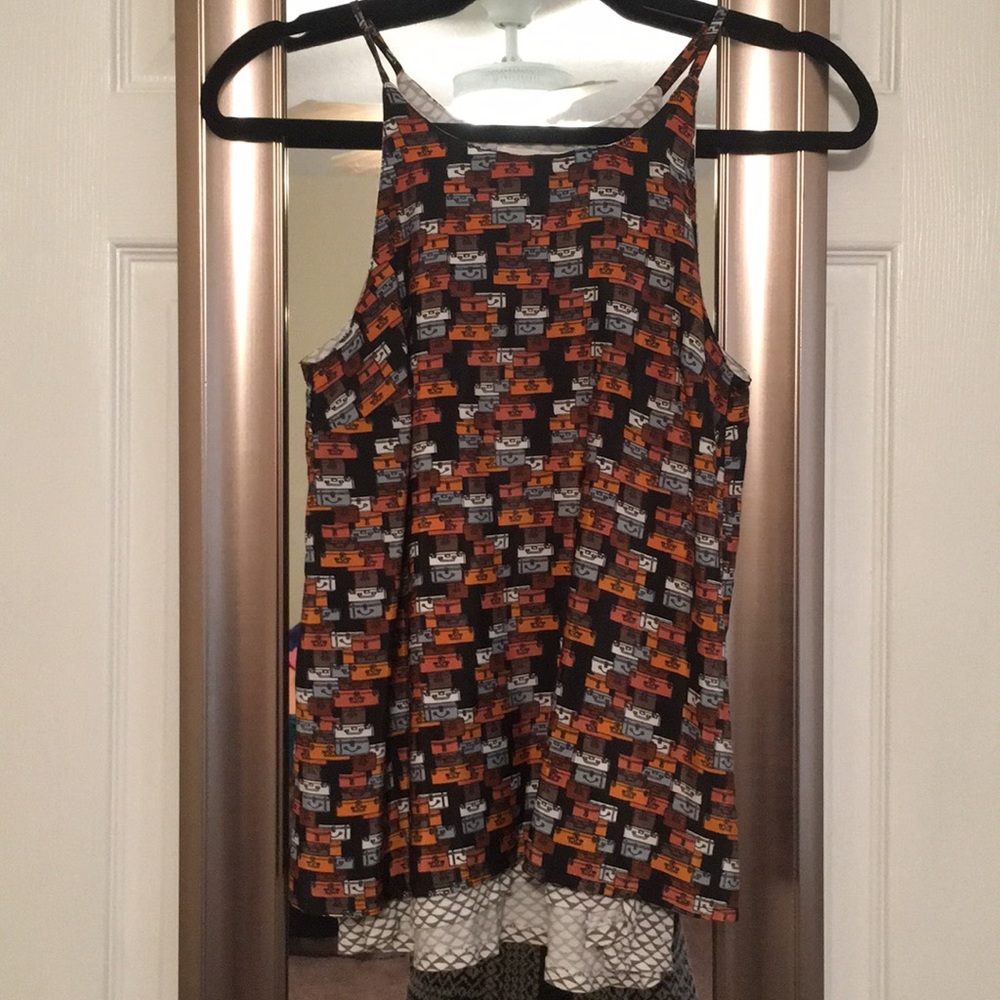 Quaint Porridge Top With Suitcase Pattern - image 1